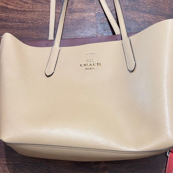 Coach Beige Leather Tote Bag - Picture 1 of 1